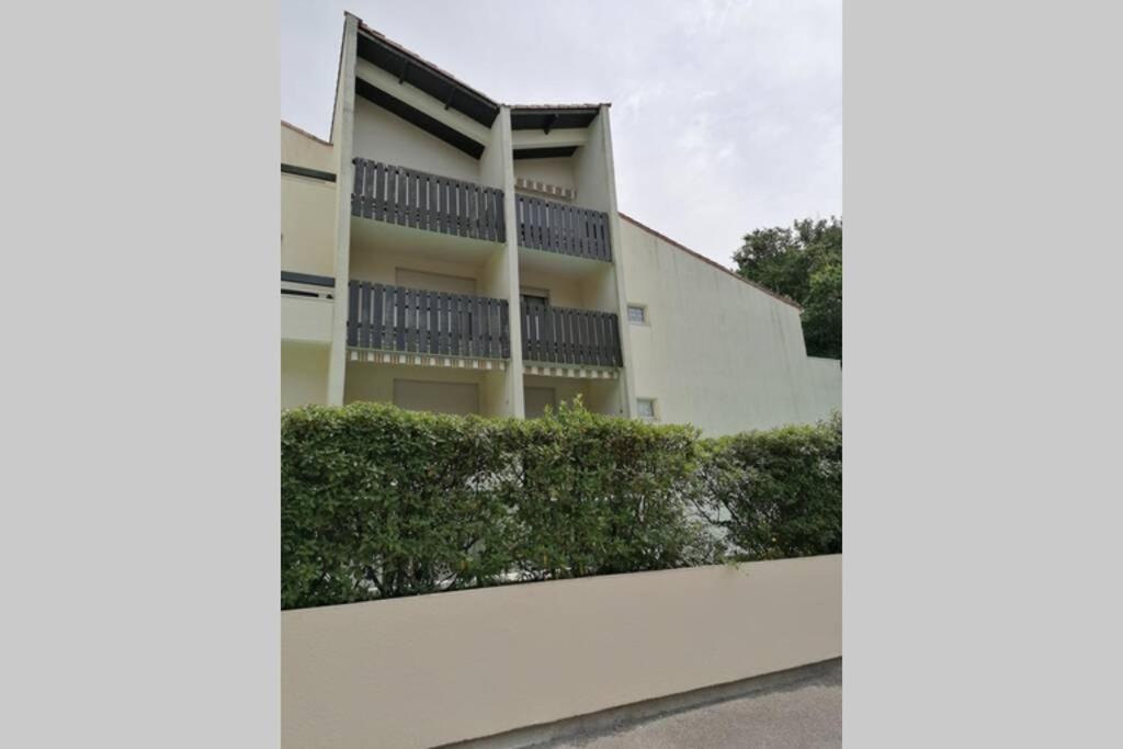Agreable Studio Avec Terrasse A150M De La Plage Apartment Saint-Georges-de-Didonne Luaran gambar